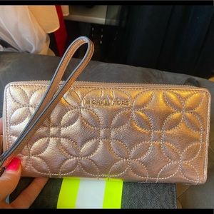 Michael Kors wallet/wristlet
